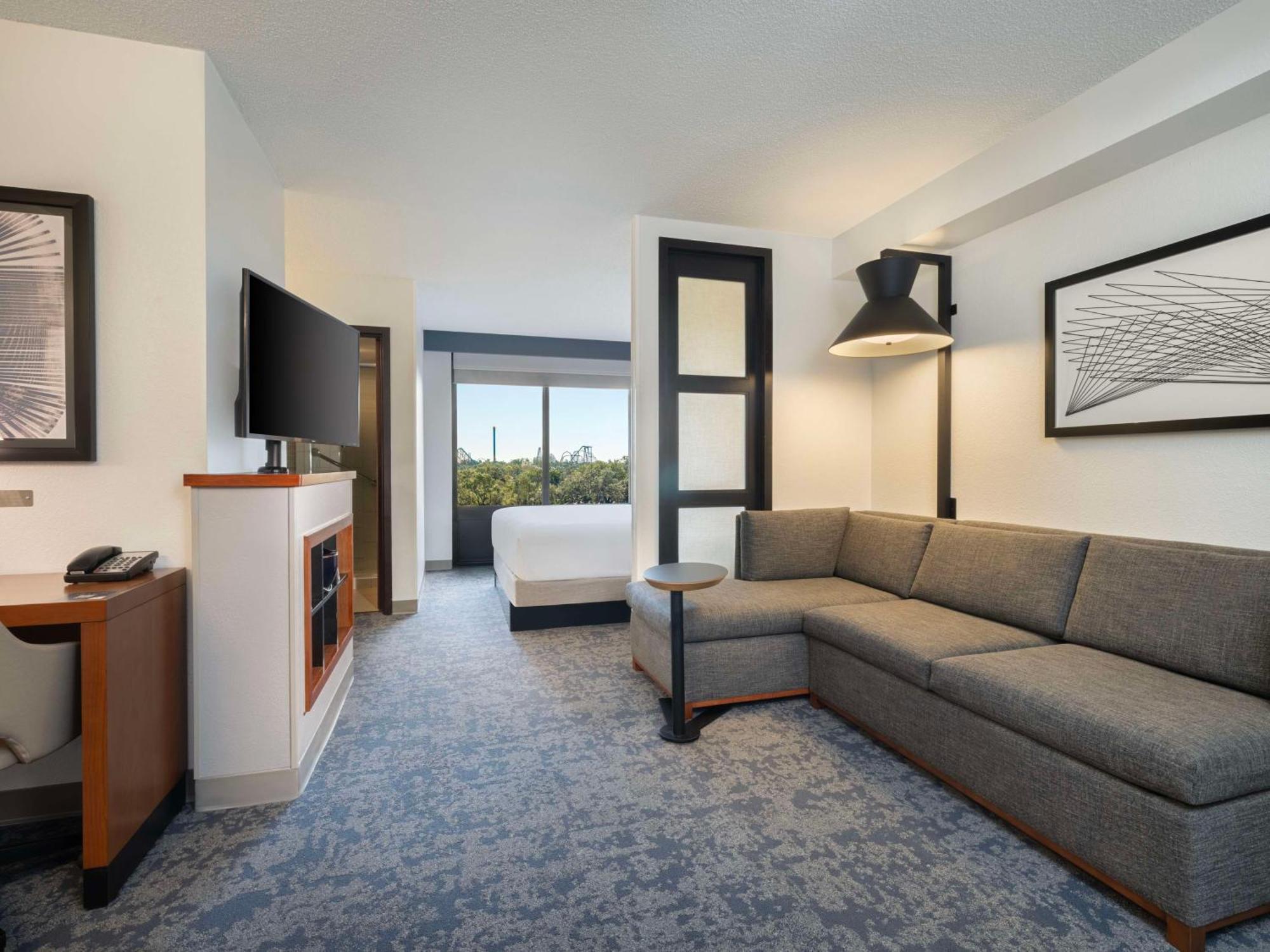 Hyatt Place Tampa Busch Gardens Dış mekan fotoğraf