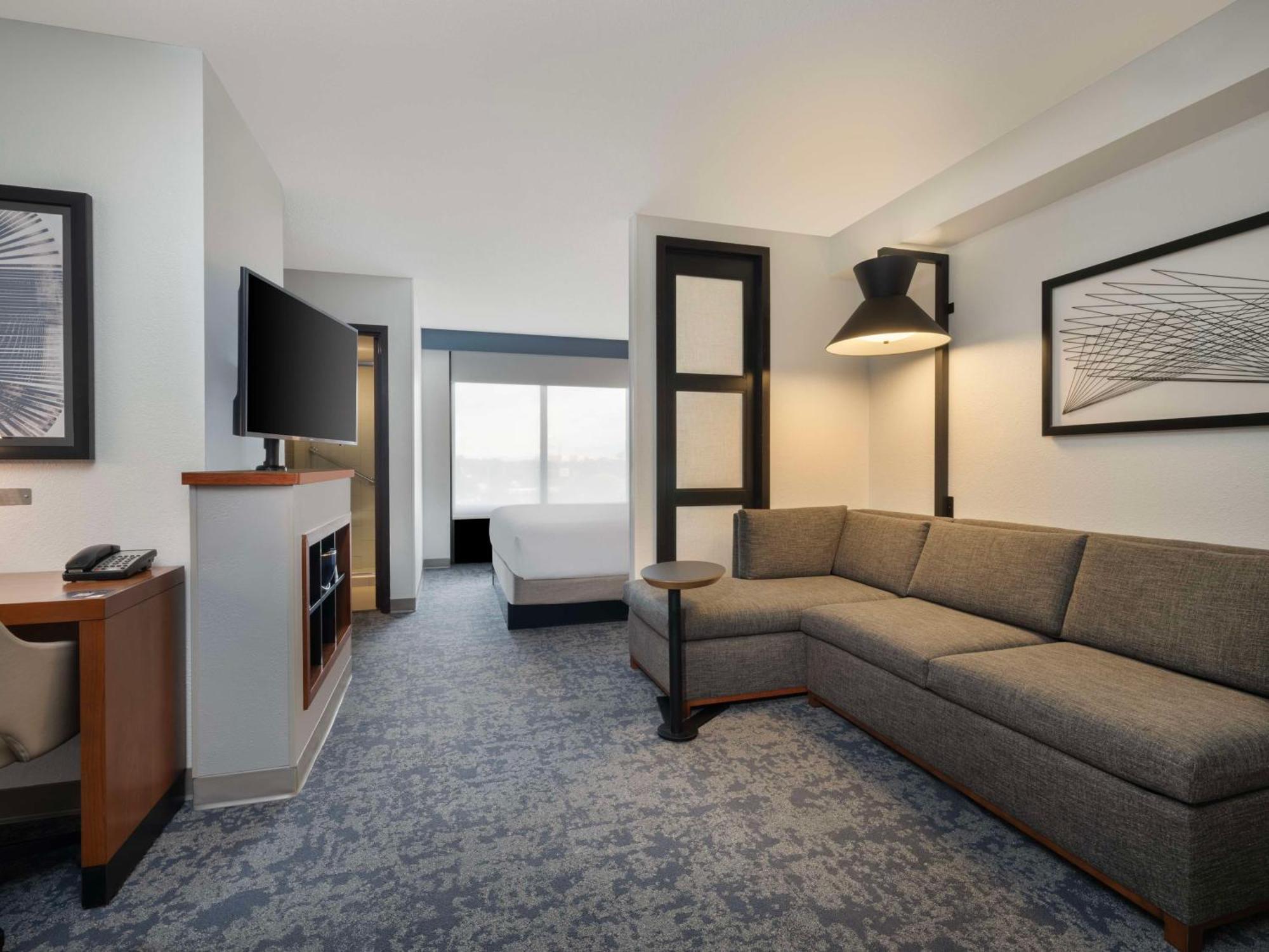 Hyatt Place Tampa Busch Gardens Dış mekan fotoğraf
